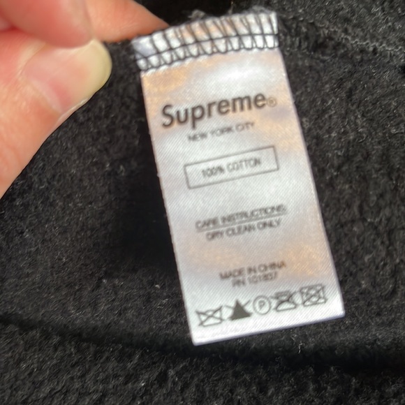 ❌❌❌SOLD ❌❌❌Supreme Half-zip - Picture 6 of 7